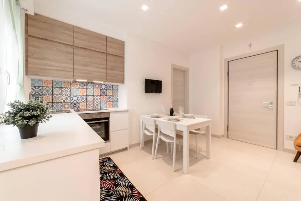 Loved By All - Loft Al Mare Con Free Parking Italien