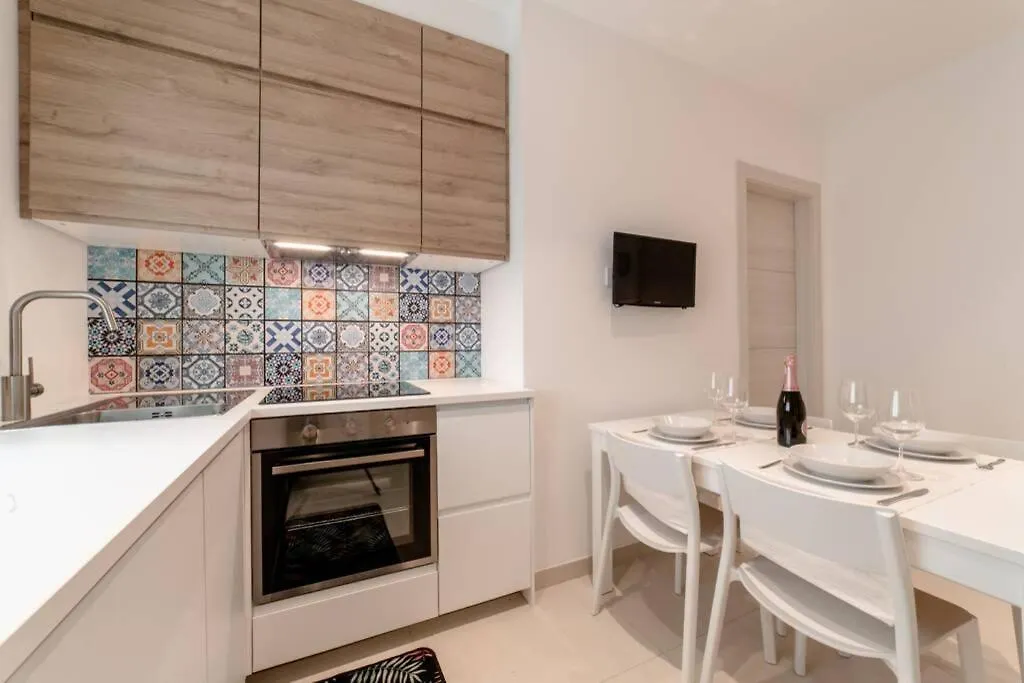 Loved By All - Loft Al Mare Con Free Parking 0*, Misano Adriatico
